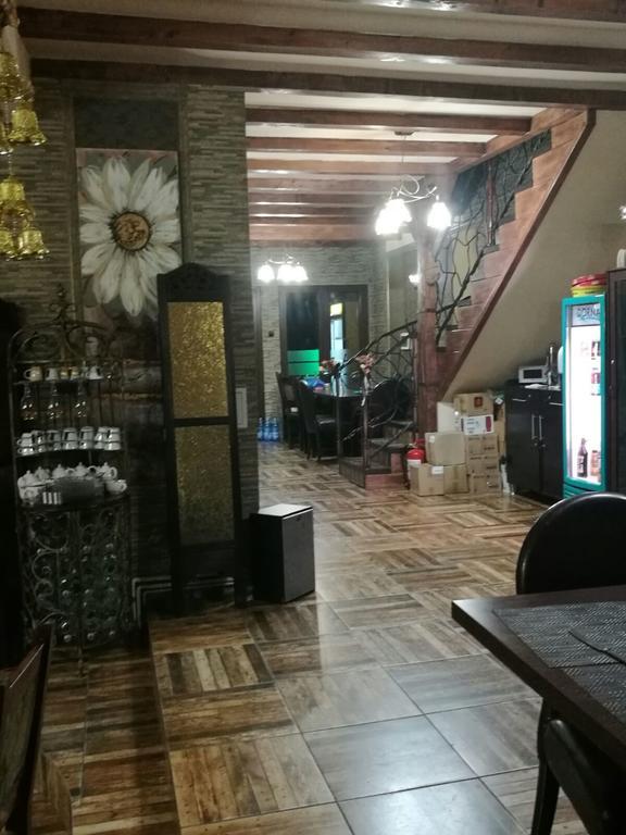 Pensiunea Dely_Cios Vălenii de Munte Εξωτερικό φωτογραφία