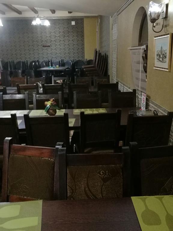 Pensiunea Dely_Cios Vălenii de Munte Εξωτερικό φωτογραφία